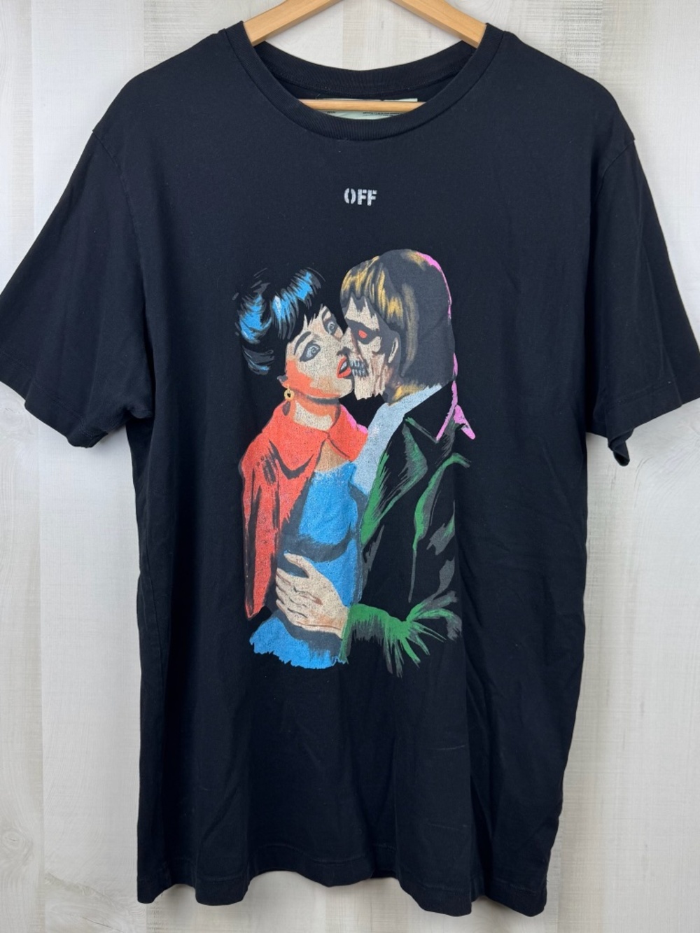 OFF-WHITE / Virgil Abloh Men’s Short Sleeve Graphic T-Shirt Black Kiss Large